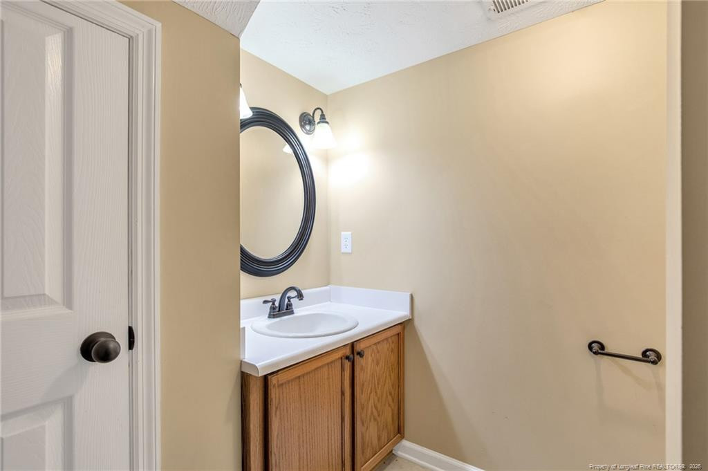5421 Biscoe Street Property Photo 6