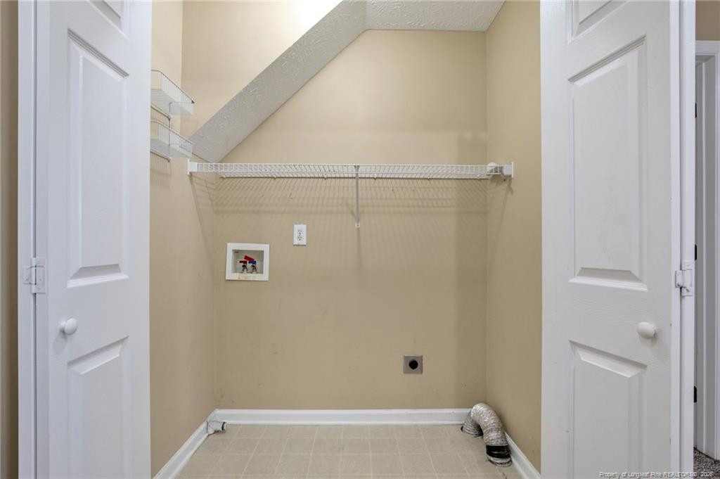 5421 Biscoe Street Property Photo 14