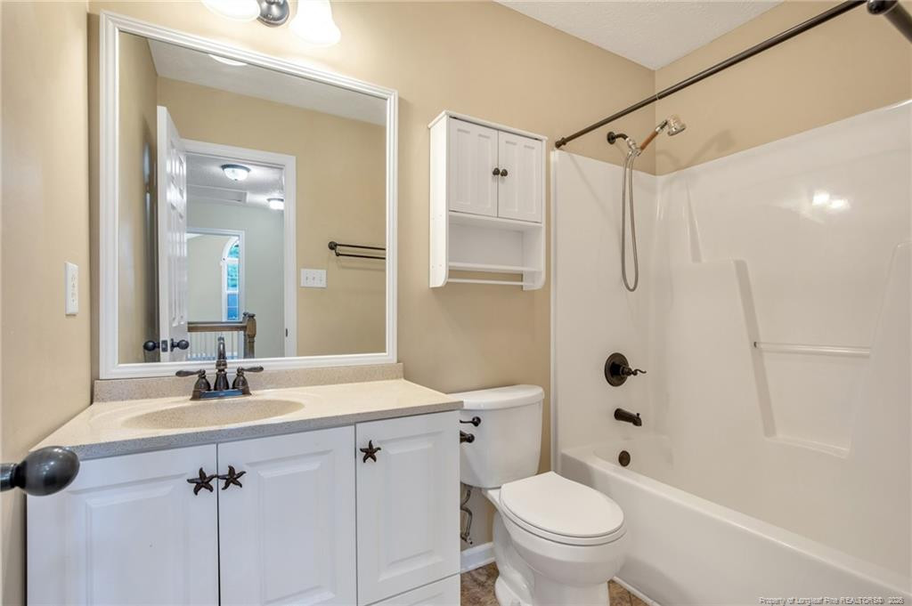 5421 Biscoe Street Property Photo 17