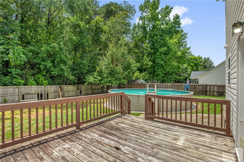 5421 Biscoe Street Property Photo 26