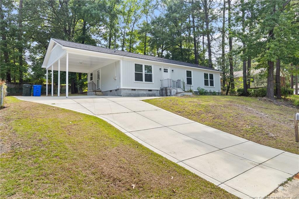 601 Woodclift Drive Property Photo 1
