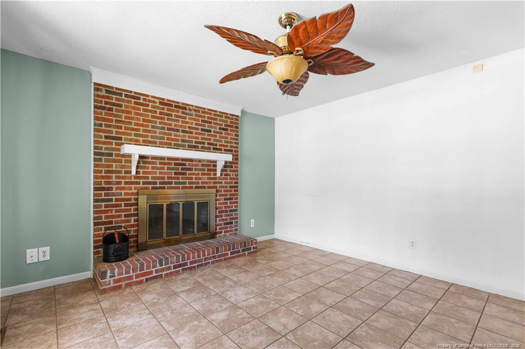 6808 Leeds Court Property Photo 2