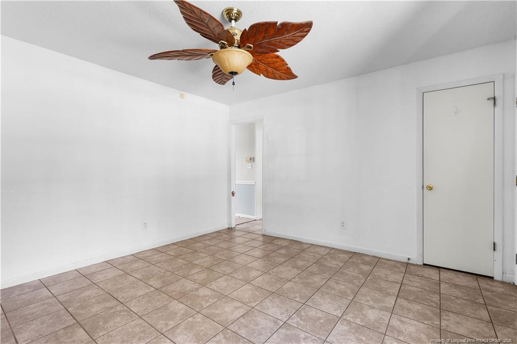 6808 Leeds Court Property Photo 4