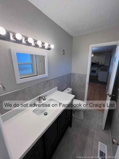 219 N Ingleside Drive Property Photo 12