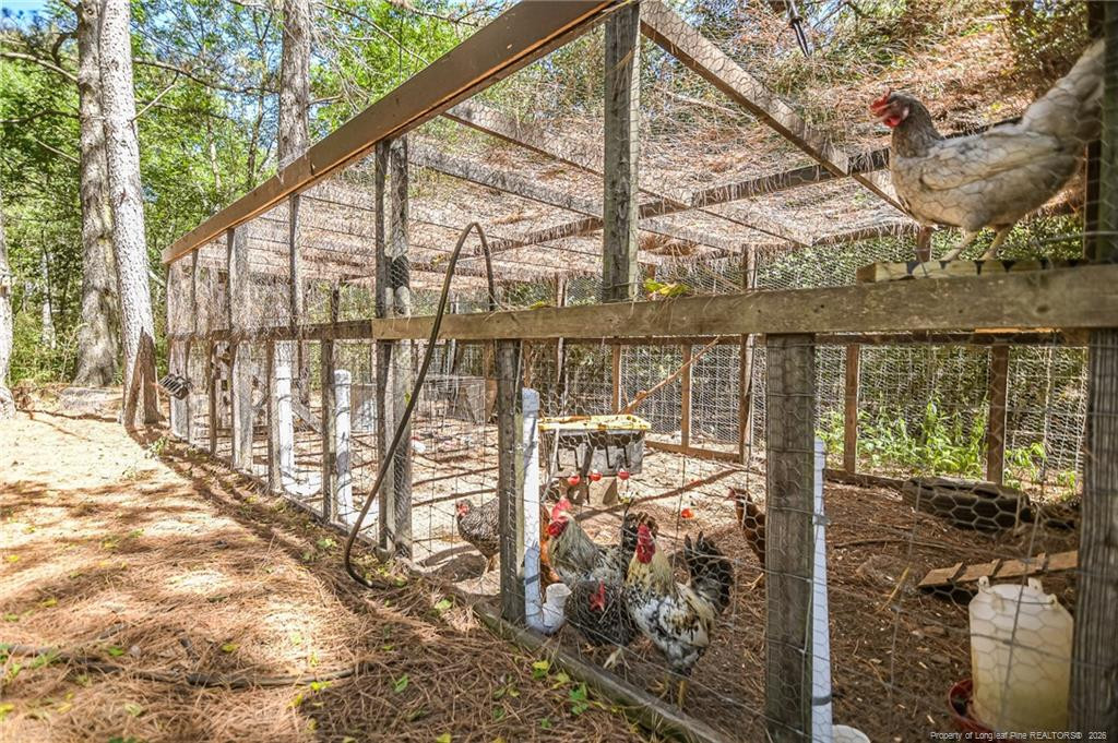 21181 Traders Road Property Photo 10