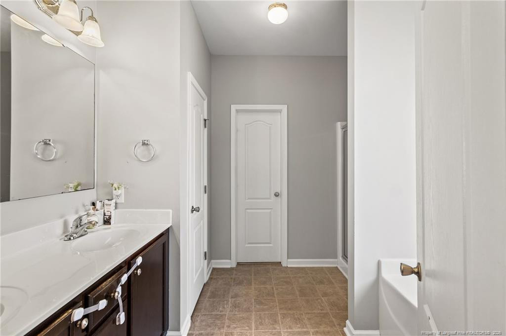 6613 Planters Row Drive Property Photo 25