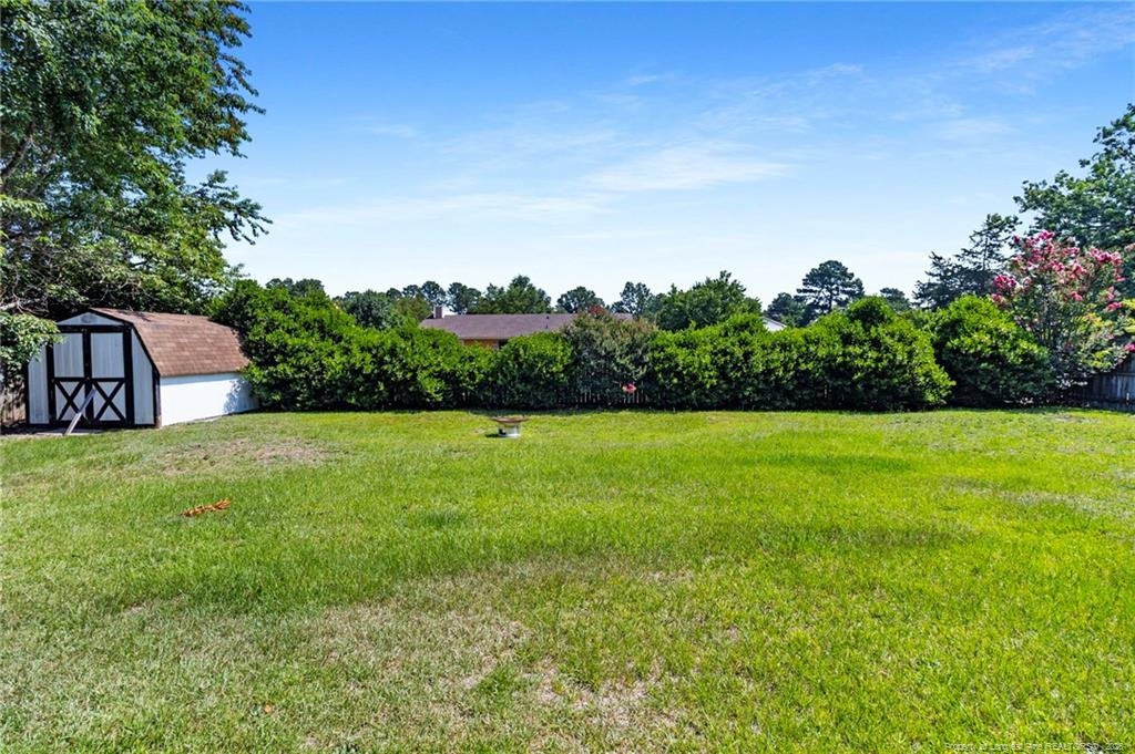 6870 Beaver Stone Drive Property Photo 6