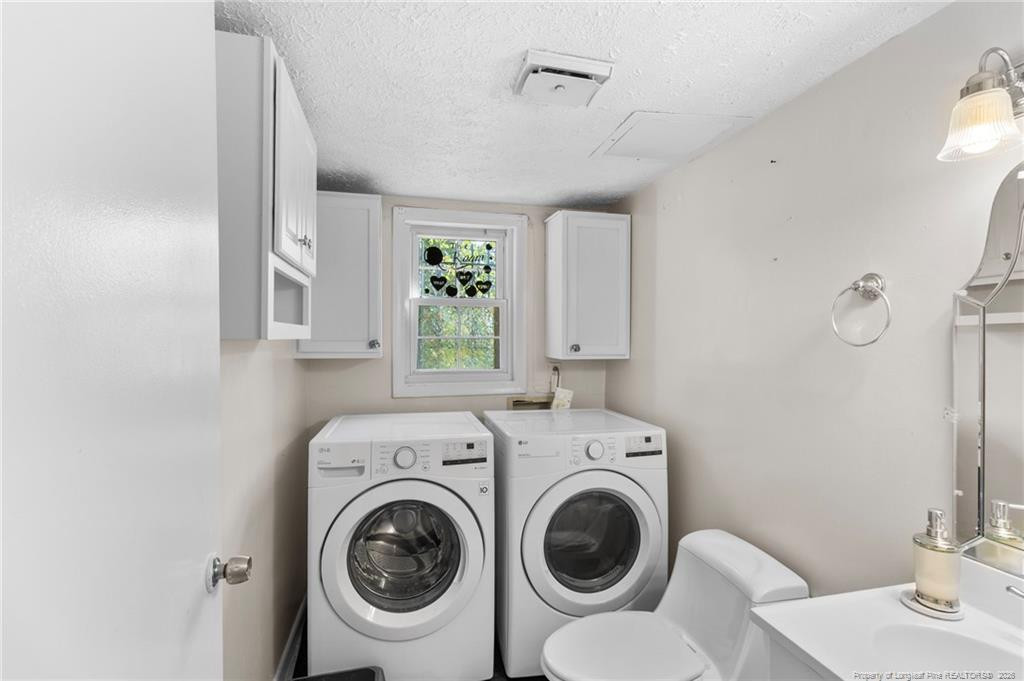 6870 Beaver Stone Drive Property Photo 13