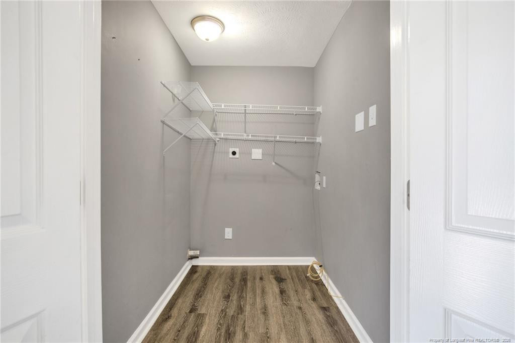 913 Montclair Road Property Photo 12