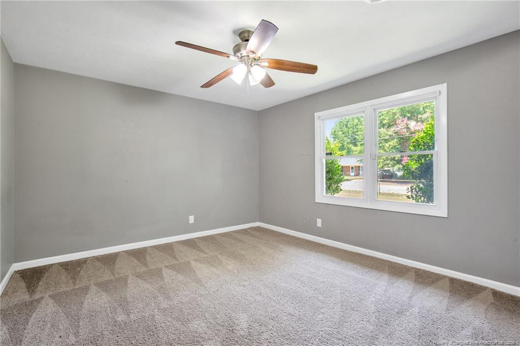 913 Montclair Road Property Photo 18