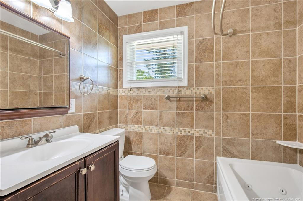 913 Montclair Road Property Photo 20
