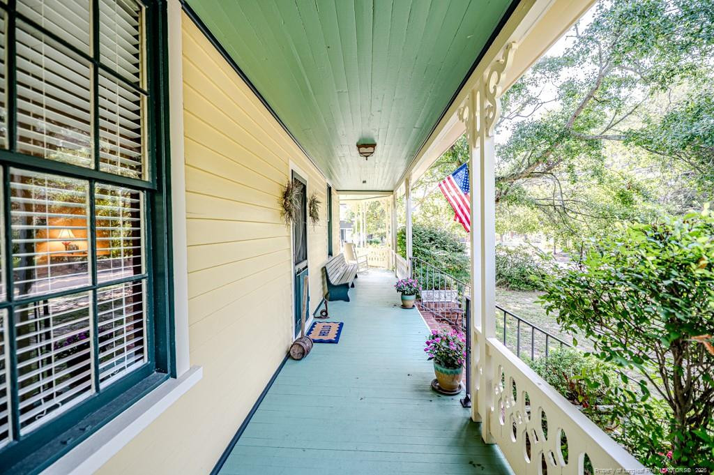 524 Carthage Street Property Photo 2