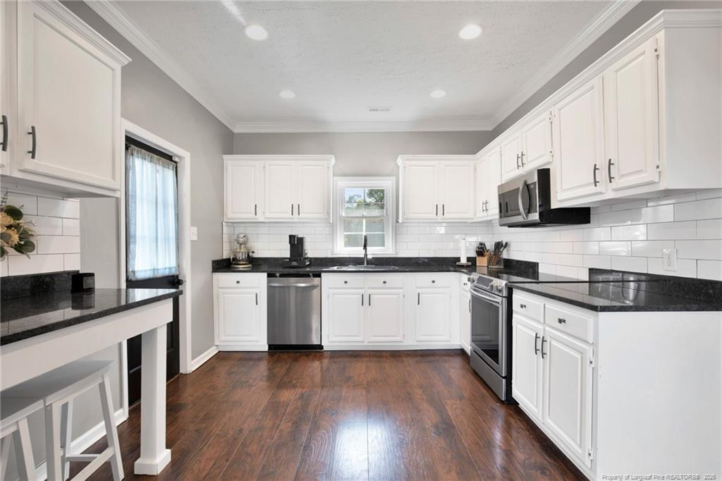 191 S Green Street Property Photo 1