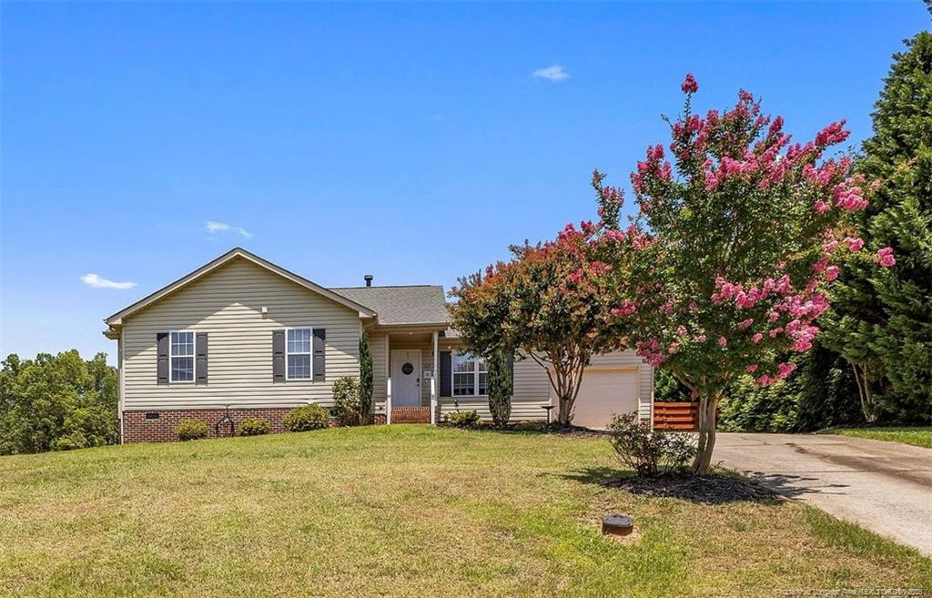 212 Loxley Lane Property Photo 1