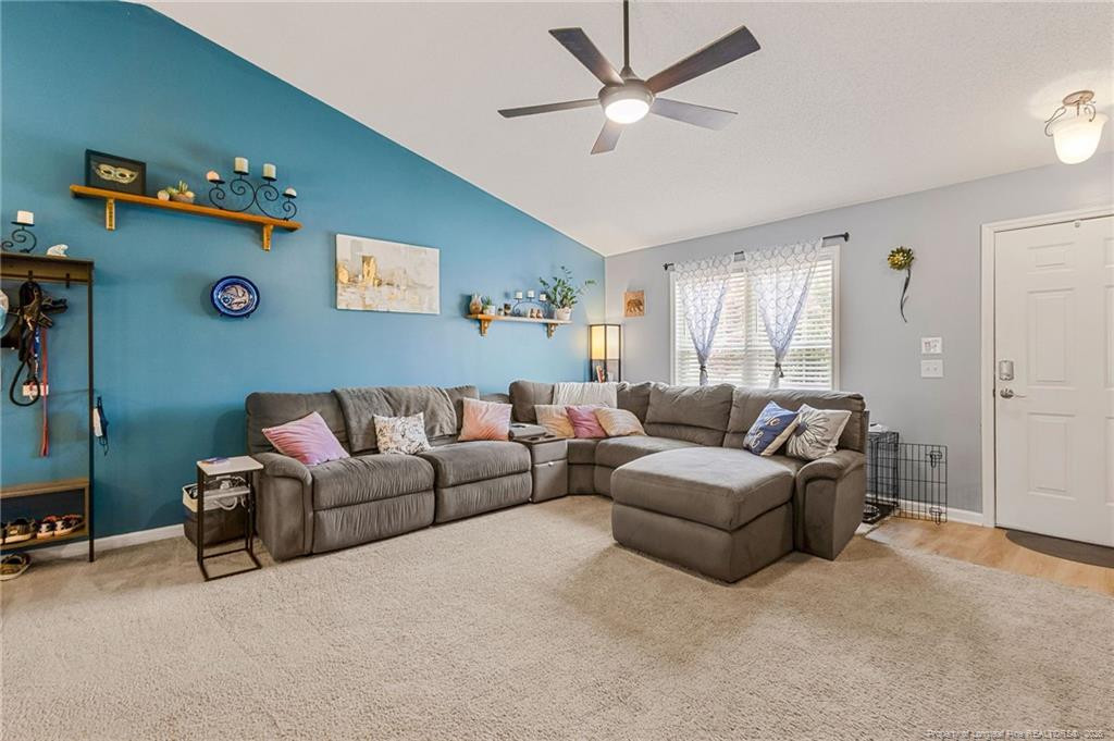 212 Loxley Lane Property Photo 8