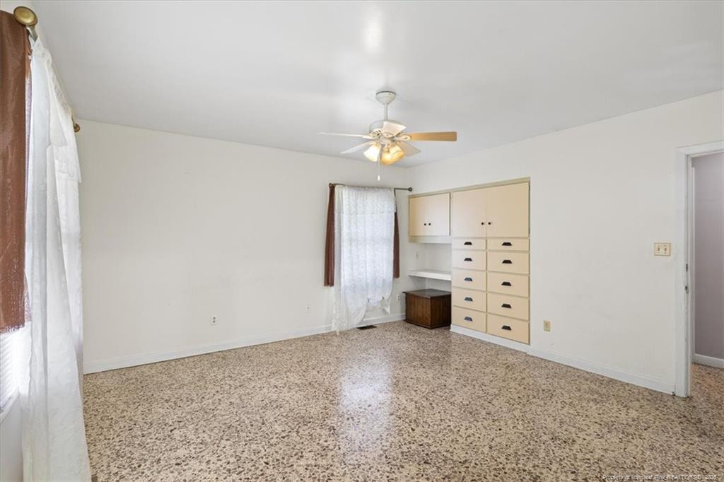 1946 Forest Hills Drive Property Photo 29