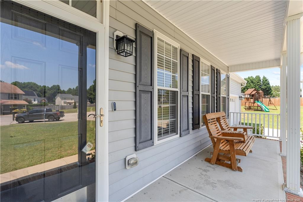 8609 Matchpoint Drive Property Photo 4