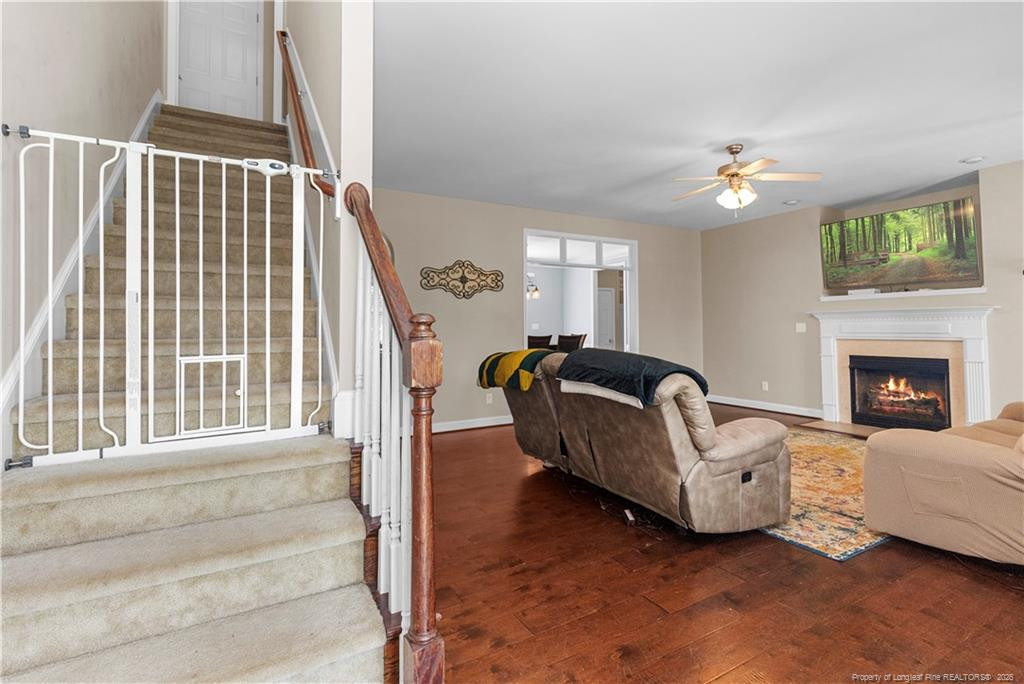 8609 Matchpoint Drive Property Photo 6
