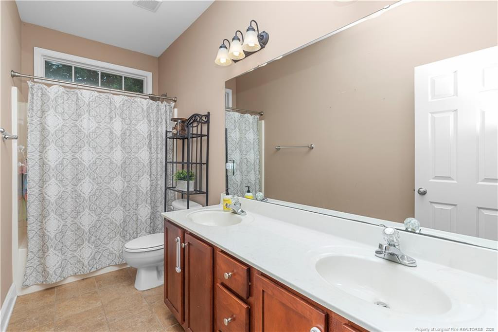 8609 Matchpoint Drive Property Photo 13
