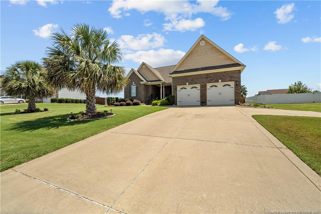 605 Oakridge Drive Property Photo 1