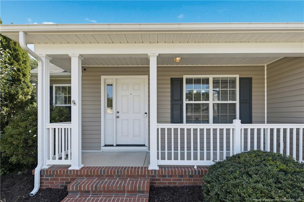 2209 Stornoway Court Property Photo 4