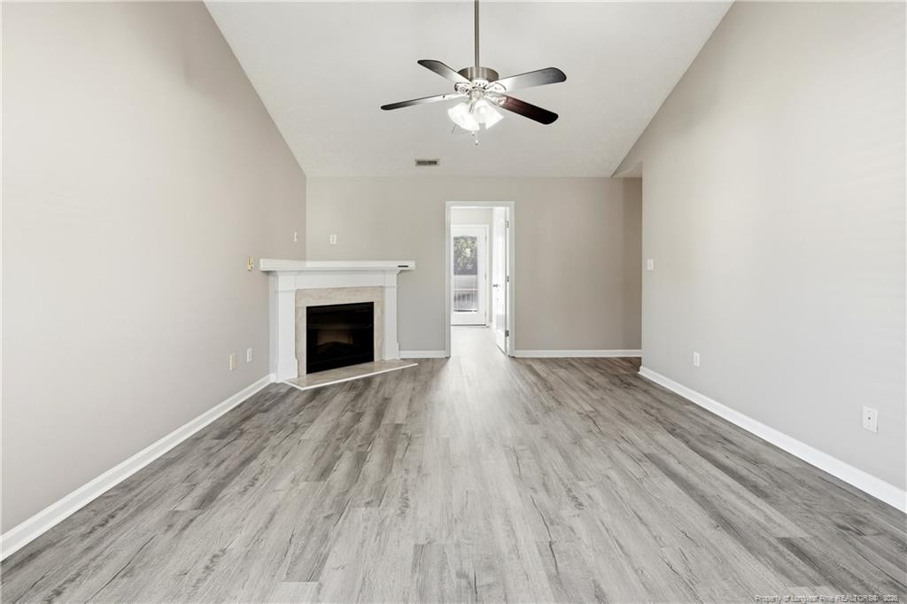 2209 Stornoway Court Property Photo 8