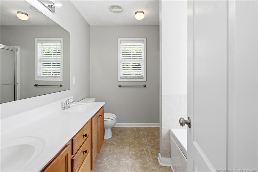 2209 Stornoway Court Property Photo 31