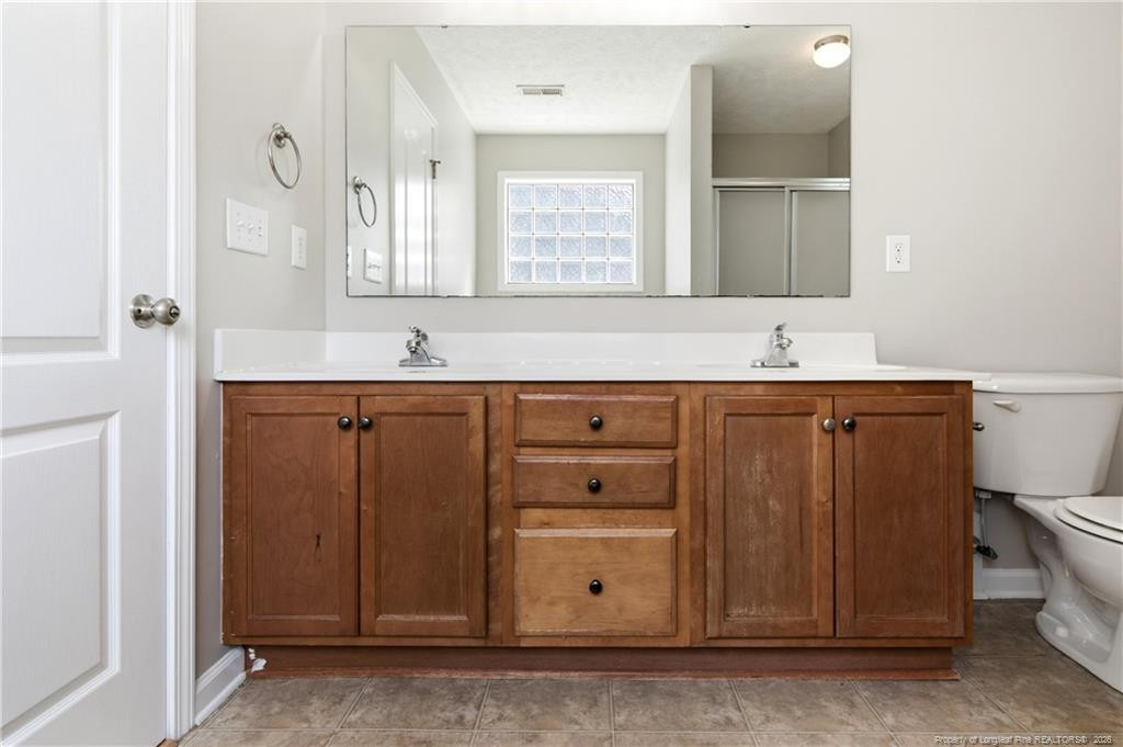 2209 Stornoway Court Property Photo 32