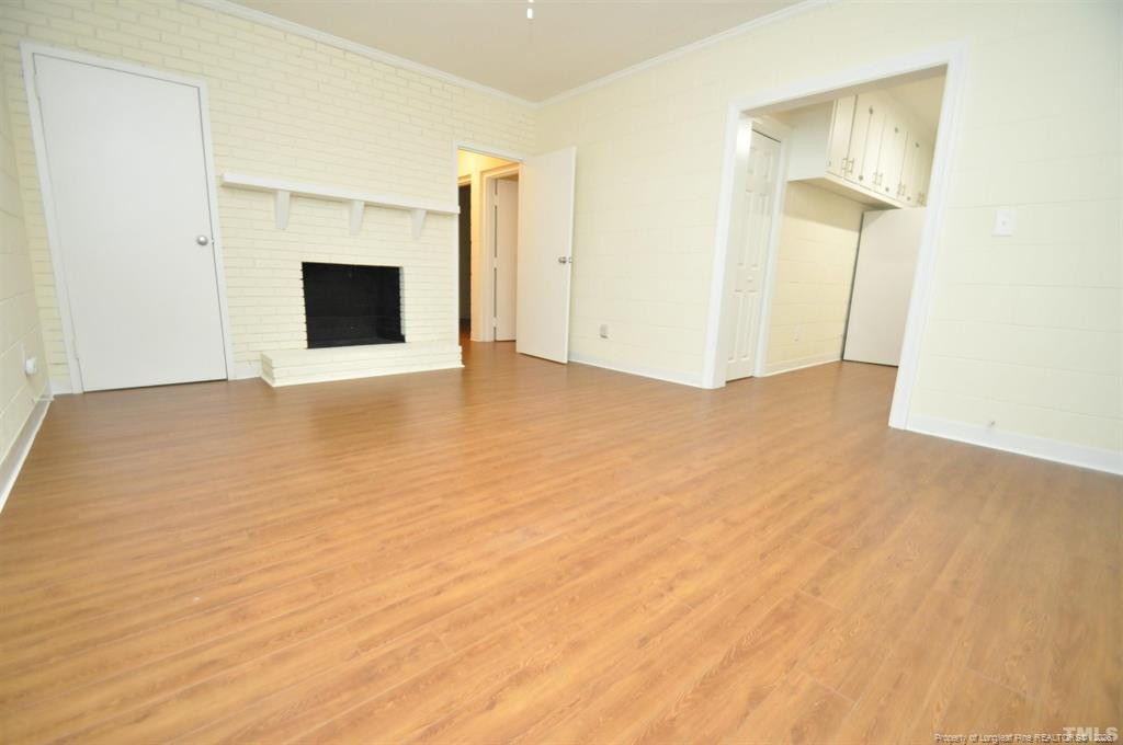 1426 Old Trinity Circle 11 Property Photo 3