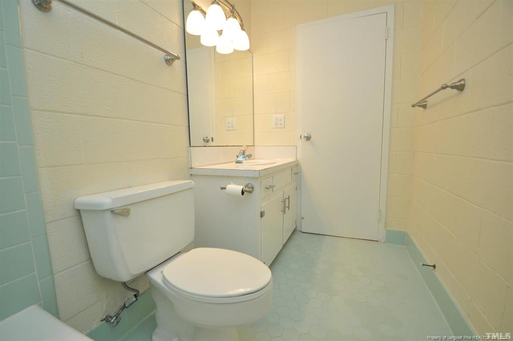 1426 Old Trinity Circle 11 Property Photo 14