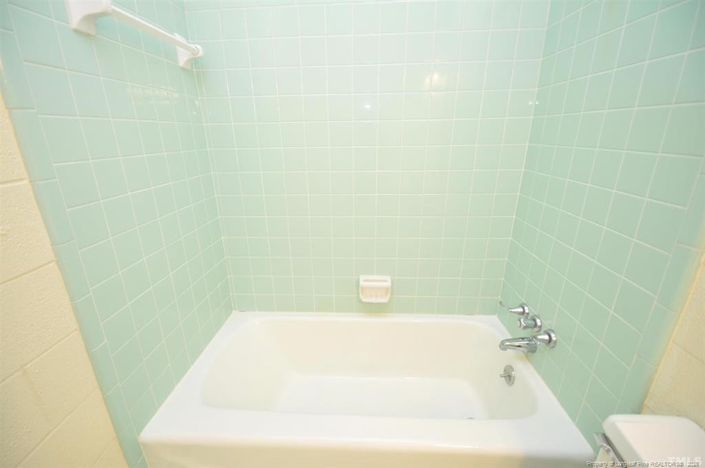 1426 Old Trinity Circle 11 Property Photo 15