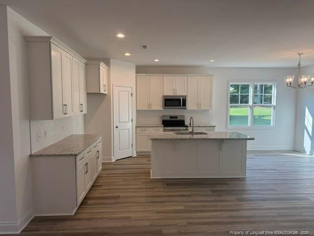 199 Waters Edge Drive Property Photo 2