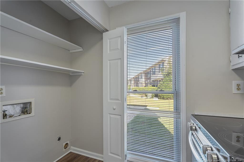 416 Kirkcaldy Court Property Photo 11