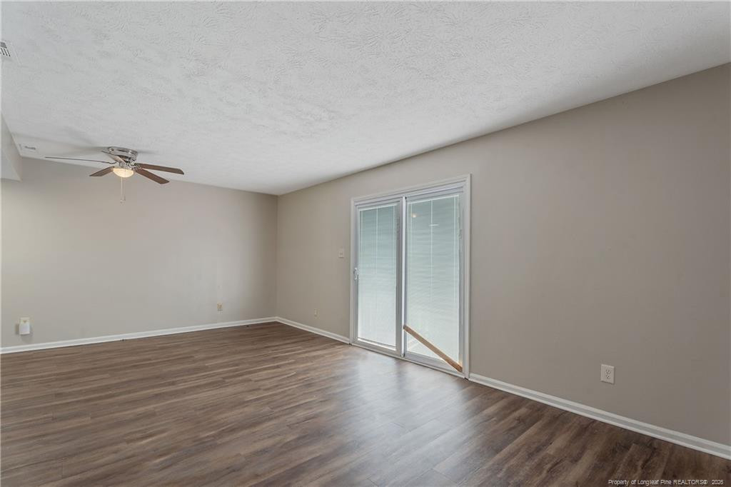 416 Kirkcaldy Court Property Photo 16