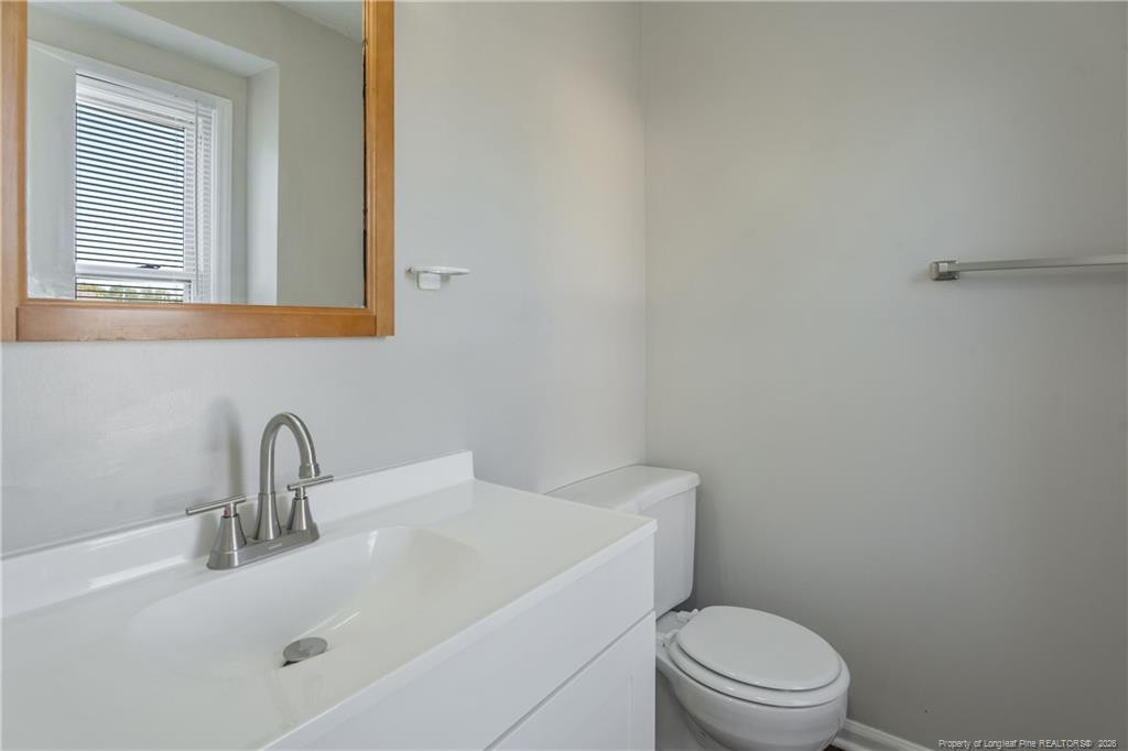 416 Kirkcaldy Court Property Photo 25