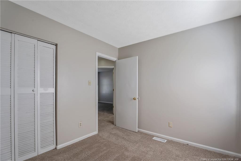 416 Kirkcaldy Court Property Photo 29