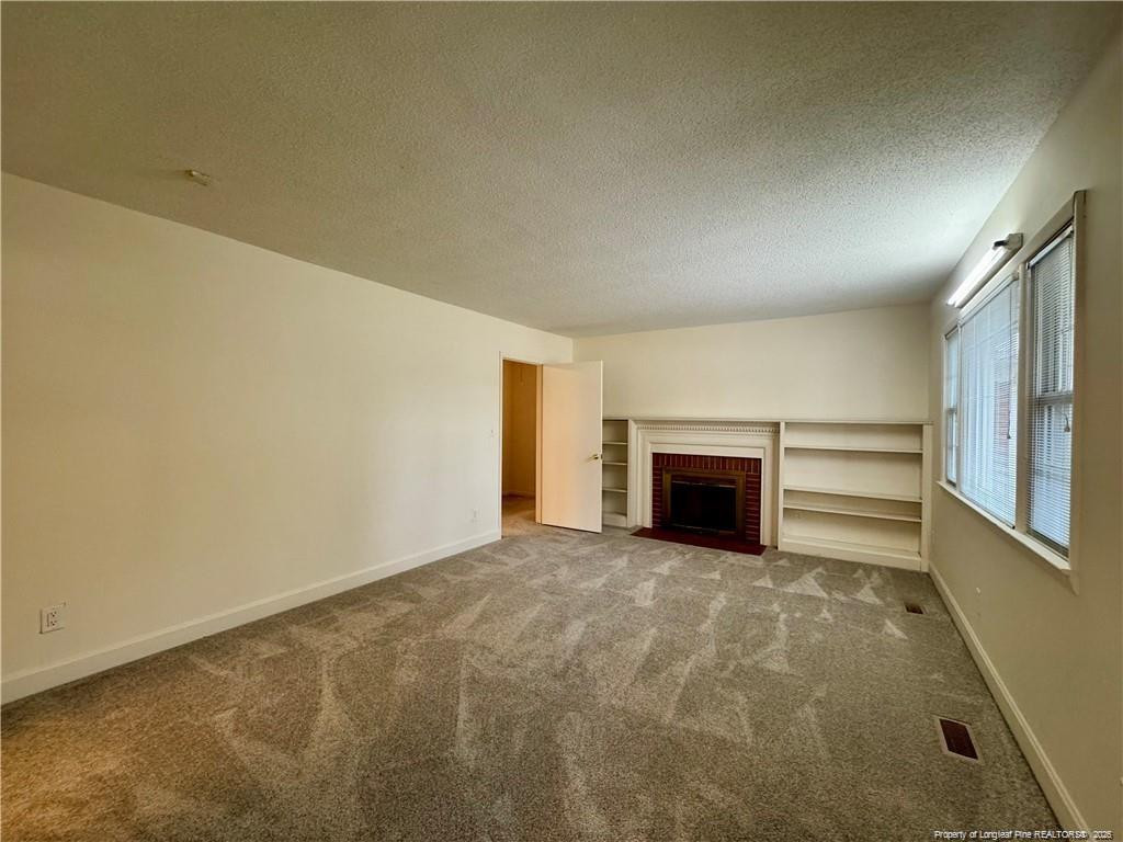 400 Harrill Street Property Photo 4