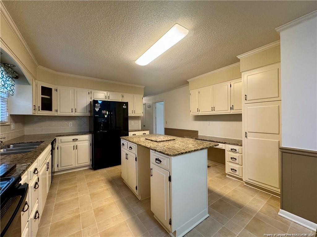 400 Harrill Street Property Photo 10