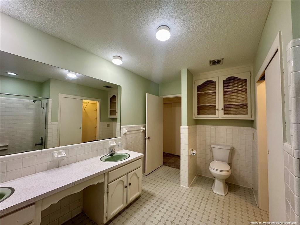 400 Harrill Street Property Photo 14