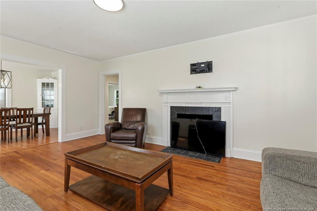 315 S Third Avenue Property Photo 8