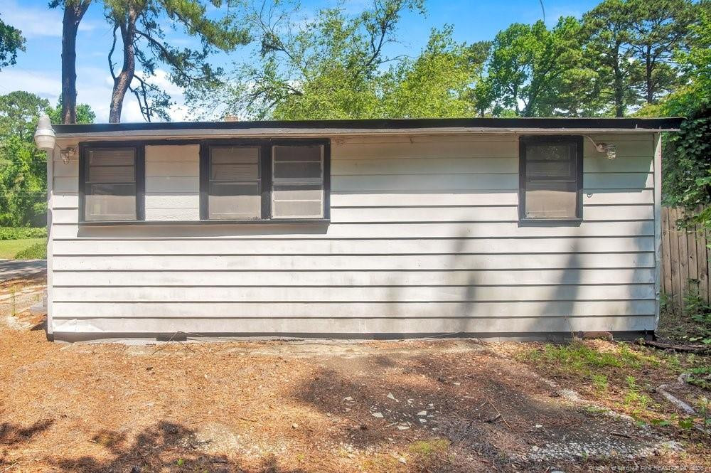 709 Lakeland Street Property Photo 17