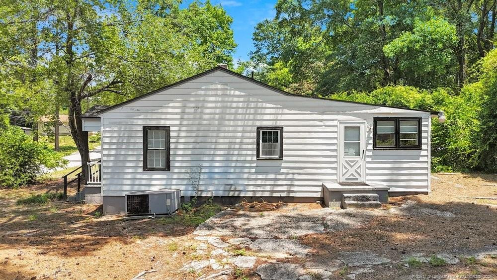 709 Lakeland Street Property Photo 18