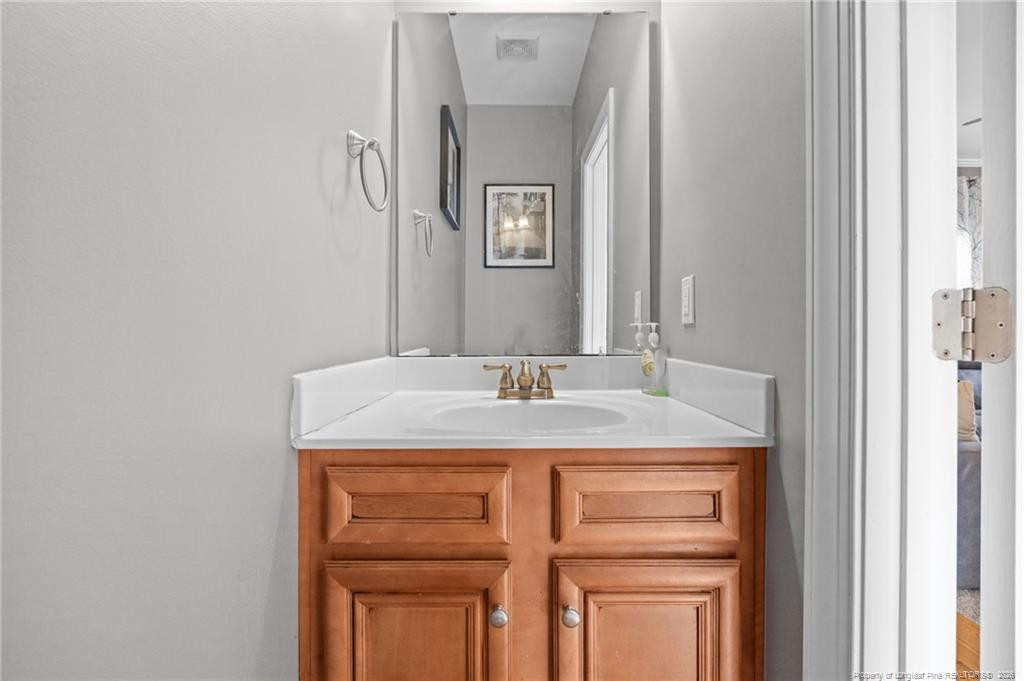 3825 Barnsdale Drive Property Photo 5