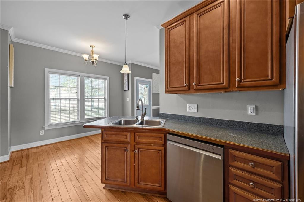 3825 Barnsdale Drive Property Photo 12