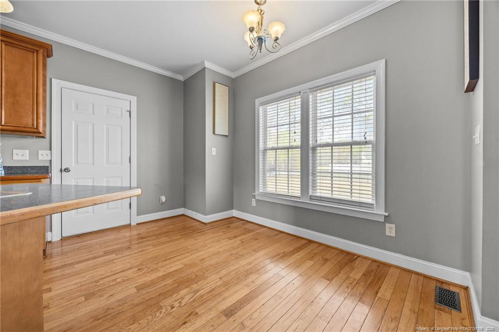 3825 Barnsdale Drive Property Photo 15