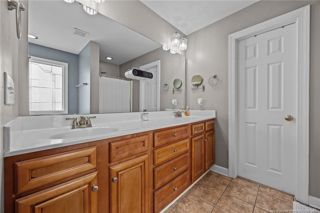 3825 Barnsdale Drive Property Photo 26