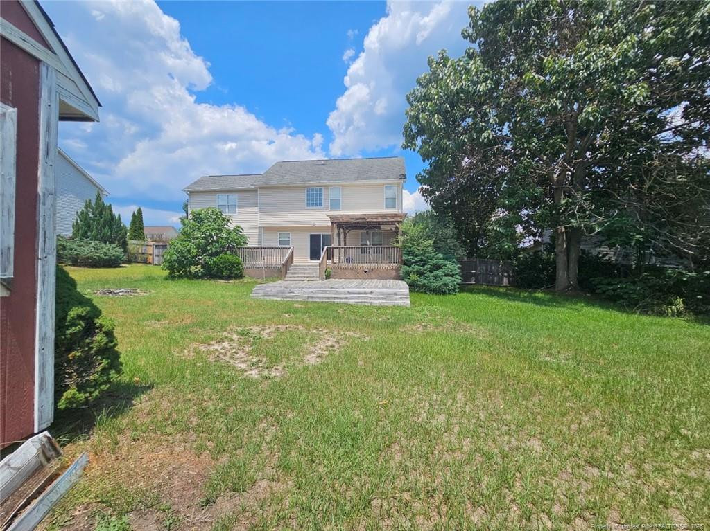 84 Gloucester Courts Property Photo 4