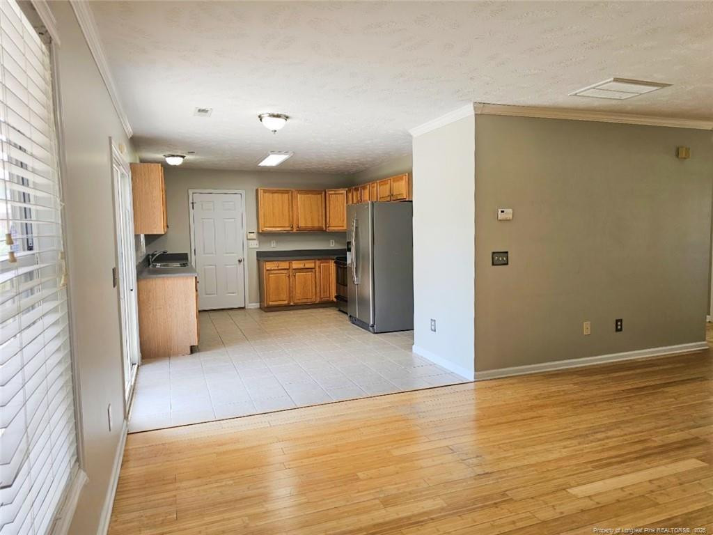 84 Gloucester Courts Property Photo 9