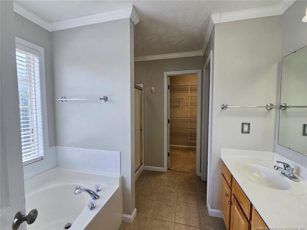 84 Gloucester Courts Property Photo 15