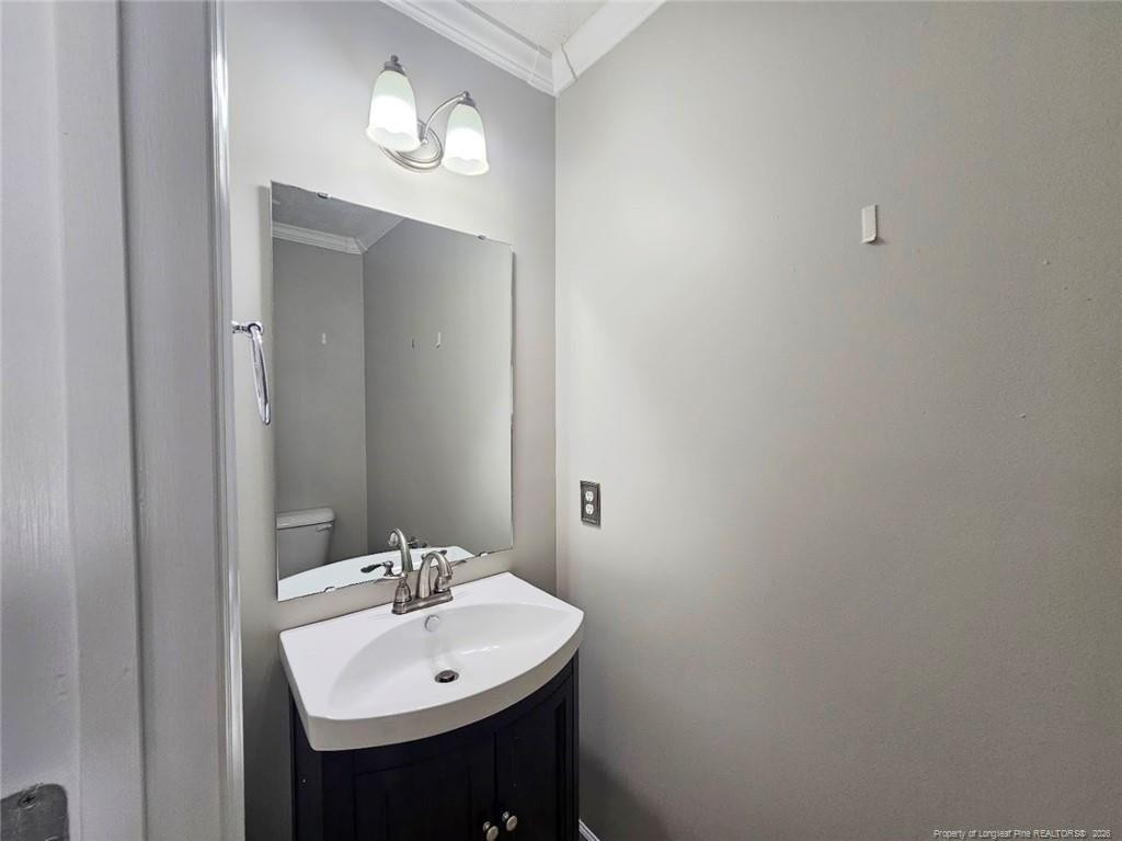 84 Gloucester Courts Property Photo 24